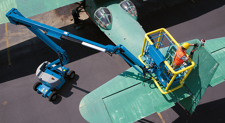 Genie Z-45/25J DC - Collé Rental & Sales
